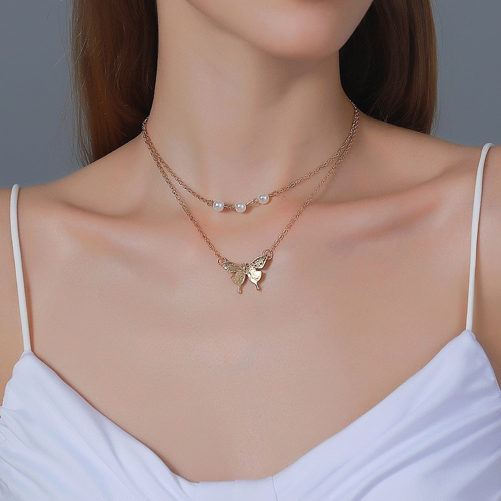 Vintage Multilayer Pendant Butterfly Necklace for Women Butterflies Moon Star Charm Choker Necklaces Boho Fashion Jewelry Gift