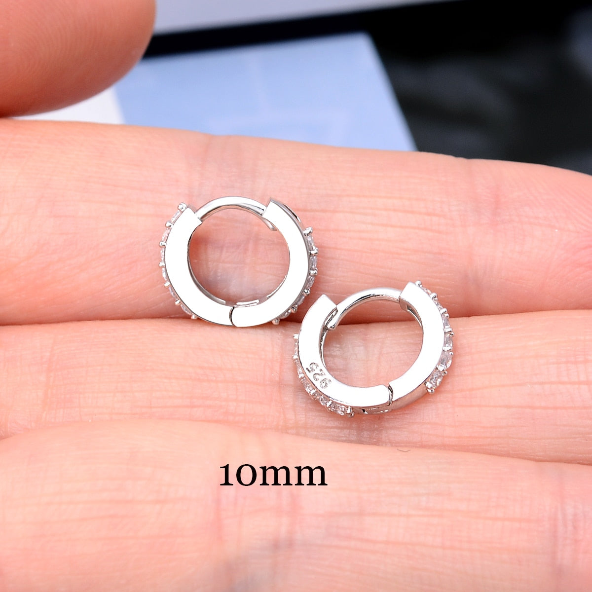 Rainbow CZ Huggies Hoop Earrings Girl Tiny Rings Cartilage Small Helix Piercing Tragus Conch Earlobe Circle Men Hoops Arete