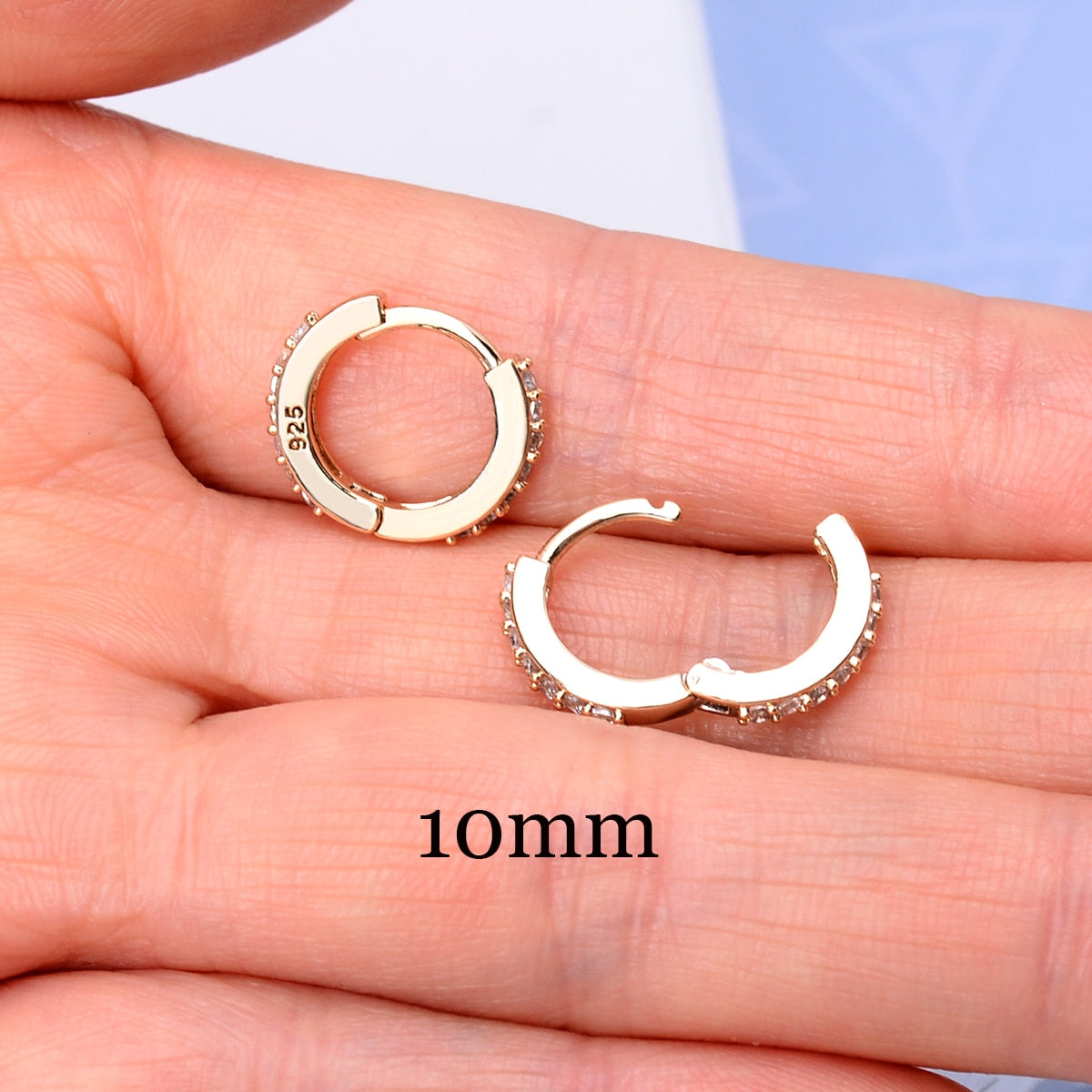 Rainbow CZ Huggies Hoop Earrings Girl Tiny Rings Cartilage Small Helix Piercing Tragus Conch Earlobe Circle Men Hoops Arete