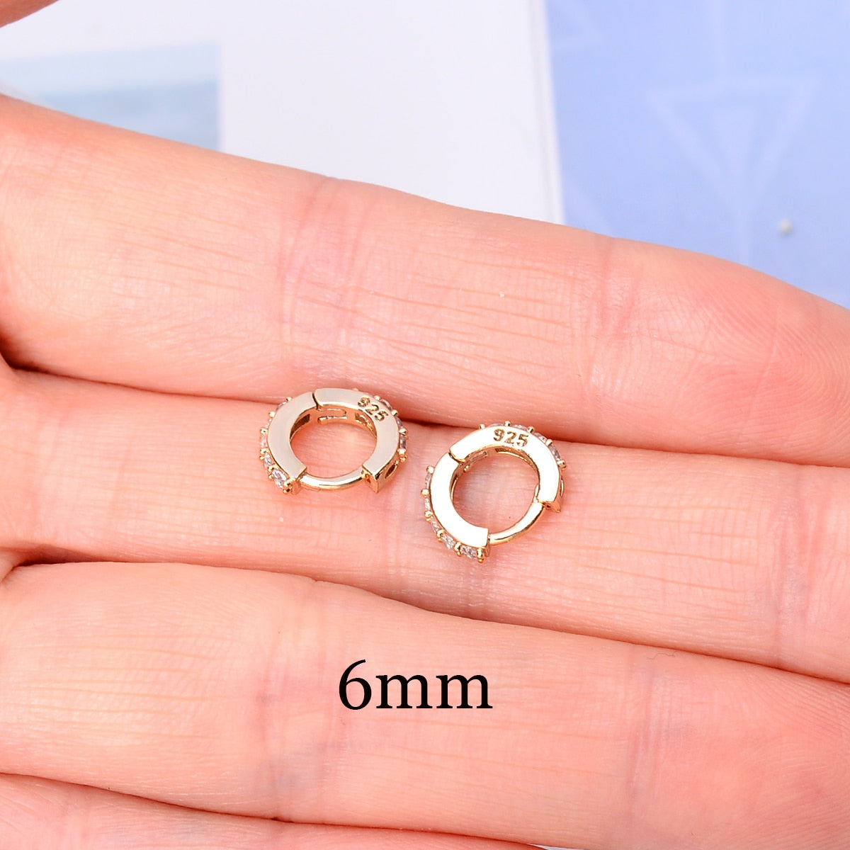 Rainbow CZ Huggies Hoop Earrings Girl Tiny Rings Cartilage Small Helix Piercing Tragus Conch Earlobe Circle Men Hoops Arete