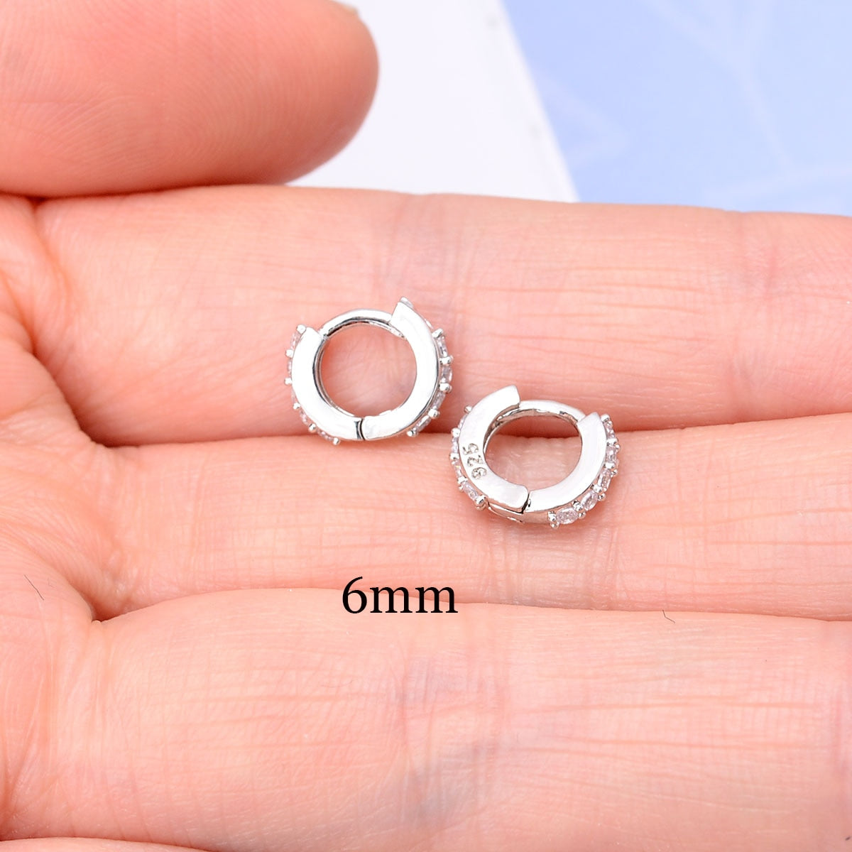 Rainbow CZ Huggies Hoop Earrings Girl Tiny Rings Cartilage Small Helix Piercing Tragus Conch Earlobe Circle Men Hoops Arete