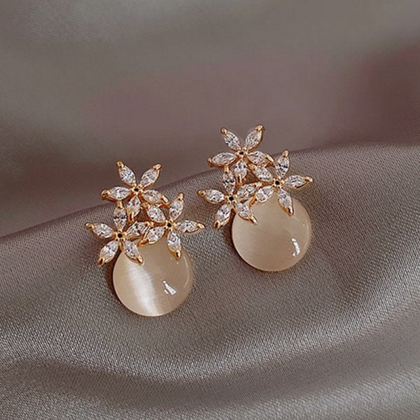 New Trendy Moon Dangle Earrings For Women Temperament Pearl Cherry Cat Rhinestone Pendant Earring Girl Party Jewelry Gift