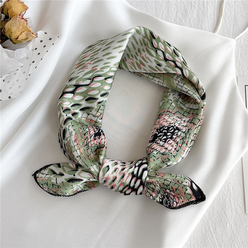 2022 Square Silk Scarf Women Fashion Print Small Neck Scarfs Office Lady Hair Band Foulard Hand Kerchief Female Bandana Shawl