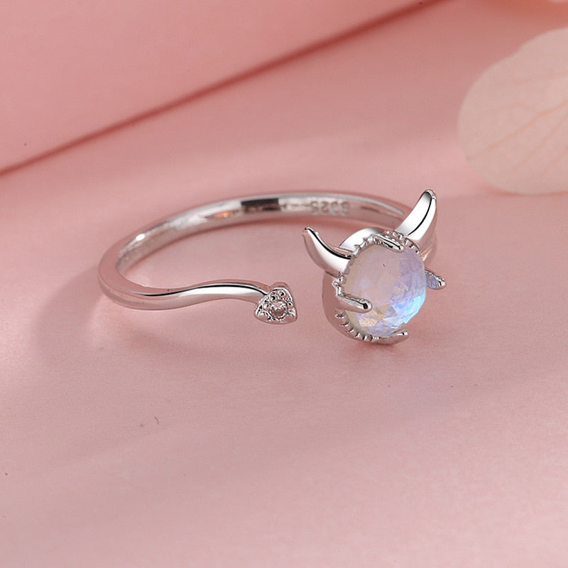 Romantic Angel and Demon Wings Couple Rings For Women Goth Fashion Moonstone Adjustable Opening Finger Men&#39;s Ring Party Jewelry