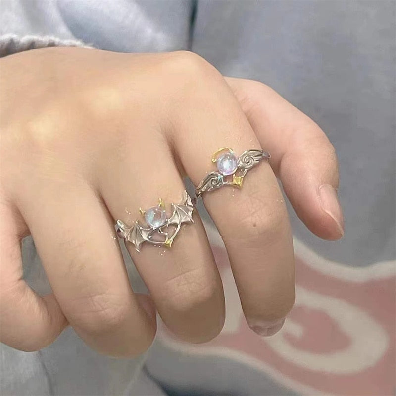 Romantic Angel and Demon Wings Couple Rings For Women Goth Fashion Moonstone Adjustable Opening Finger Men&#39;s Ring Party Jewelry