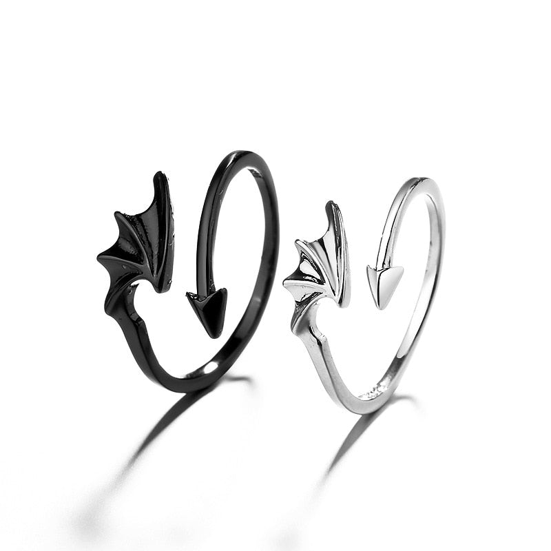 Romantic Angel and Demon Wings Couple Rings For Women Goth Fashion Moonstone Adjustable Opening Finger Men&#39;s Ring Party Jewelry