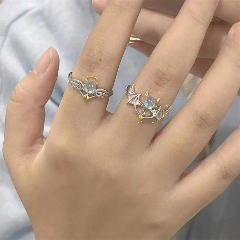 Romantic Angel and Demon Wings Couple Rings For Women Goth Fashion Moonstone Adjustable Opening Finger Men&#39;s Ring Party Jewelry