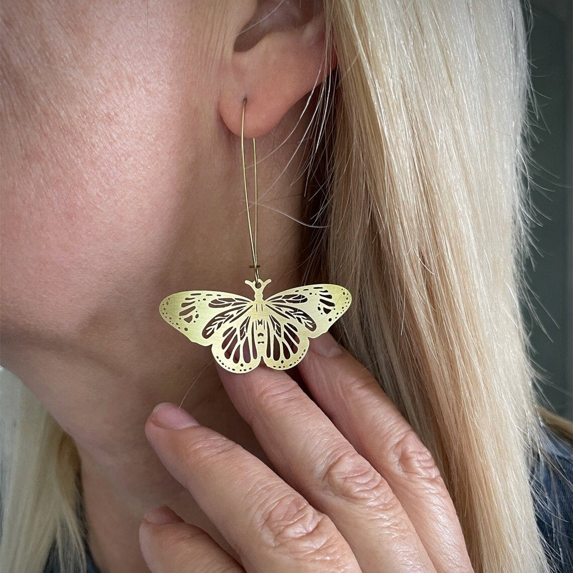 Moth Charm Gold Plated Earrings For Women Girls Boho Jewelry Accessories Hollow Butterfly Pendants Ear Hooks Beautiful Earring
