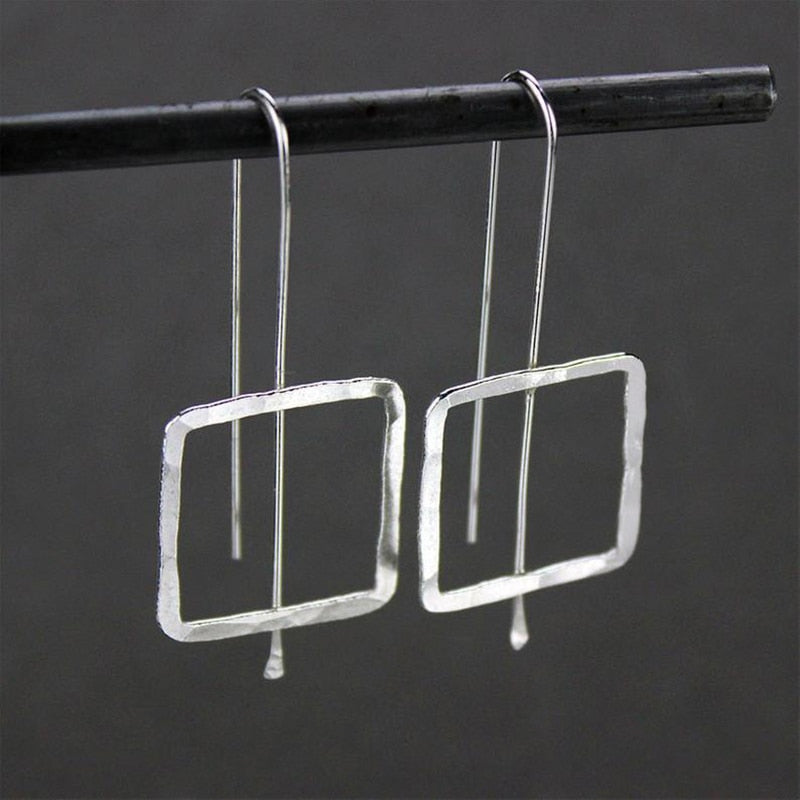 Vintage Ethnic Flower Drop Hanging Earring for Women Tredn Fashion Lovely Ear Pendant Dangle Earrings Jewelry Accessories
