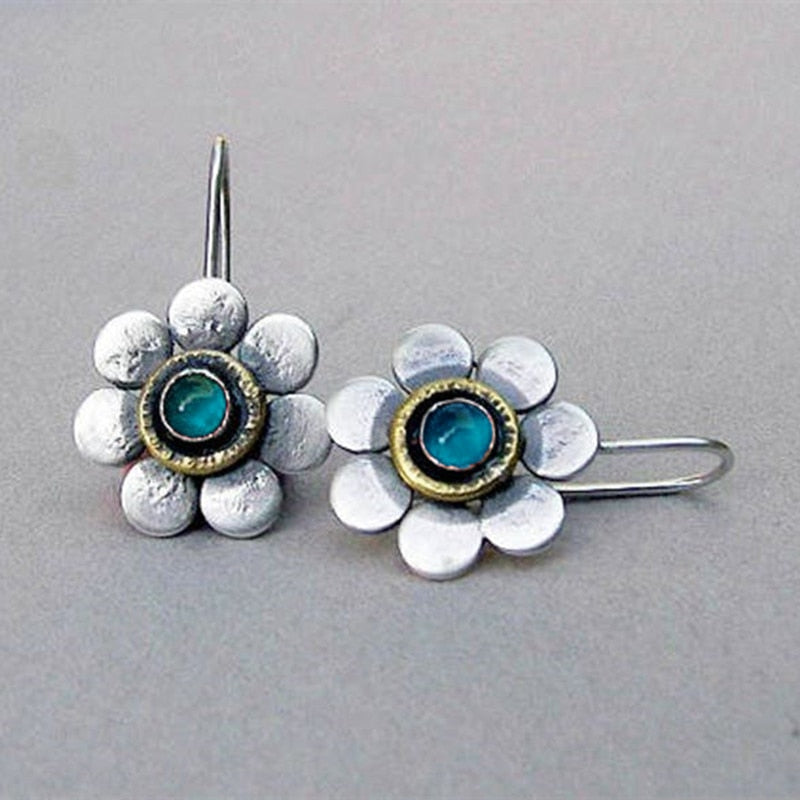 Vintage Ethnic Flower Drop Hanging Earring for Women Tredn Fashion Lovely Ear Pendant Dangle Earrings Jewelry Accessories
