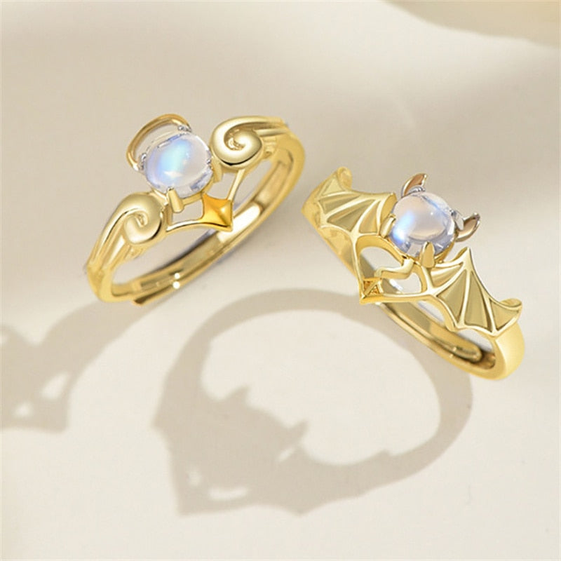 Romantic Angel and Demon Wings Couple Rings For Women Goth Fashion Moonstone Adjustable Opening Finger Men&#39;s Ring Party Jewelry
