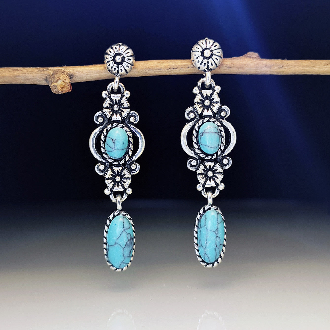 Vintage Ethnic Flower Drop Hanging Earring for Women Tredn Fashion Lovely Ear Pendant Dangle Earrings Jewelry Accessories