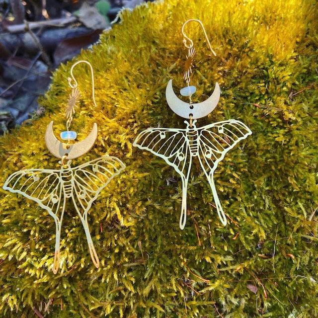 Moth Charm Gold Plated Earrings For Women Girls Boho Jewelry Accessories Hollow Butterfly Pendants Ear Hooks Beautiful Earring