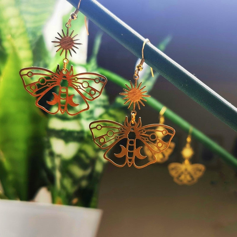 Moth Charm Gold Plated Earrings For Women Girls Boho Jewelry Accessories Hollow Butterfly Pendants Ear Hooks Beautiful Earring