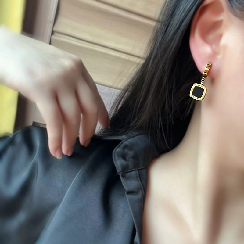 Non Fading Design Sense Stainless steel Shell Square Pendant Ear Button Fashion Jewelry Party Luxury For Woman Girls Earrings