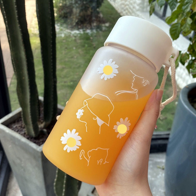 500ml Plastic Water Bottles for Girls Creative Frosted Drink Kawaii Sports Transparent Water Bottle with Portable Travel Tea Cup